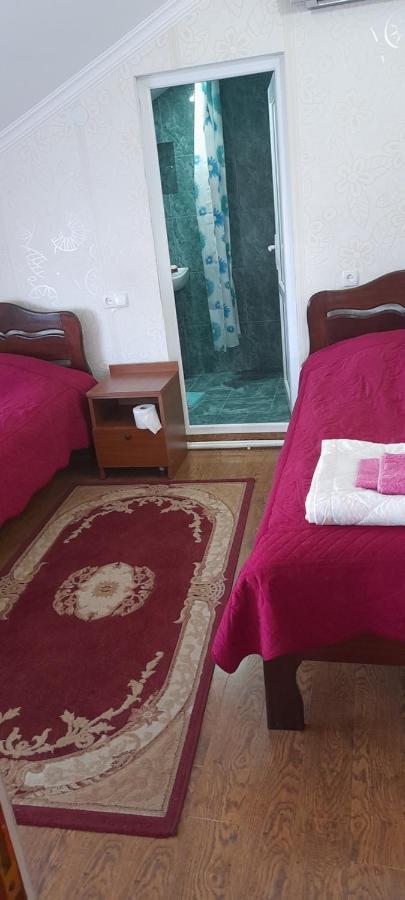 Nona Guest House Shilda Exteriör bild